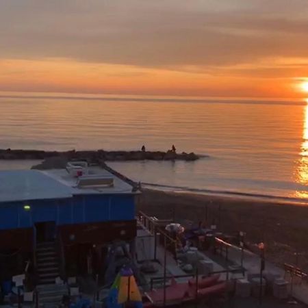 Roma Meraviglioso Attico Sul Mare Ladispoli Εξωτερικό φωτογραφία